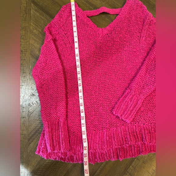 Hollister Vibrant Pink Knit Sweater With  V Back Detail - Picture 8 of 13